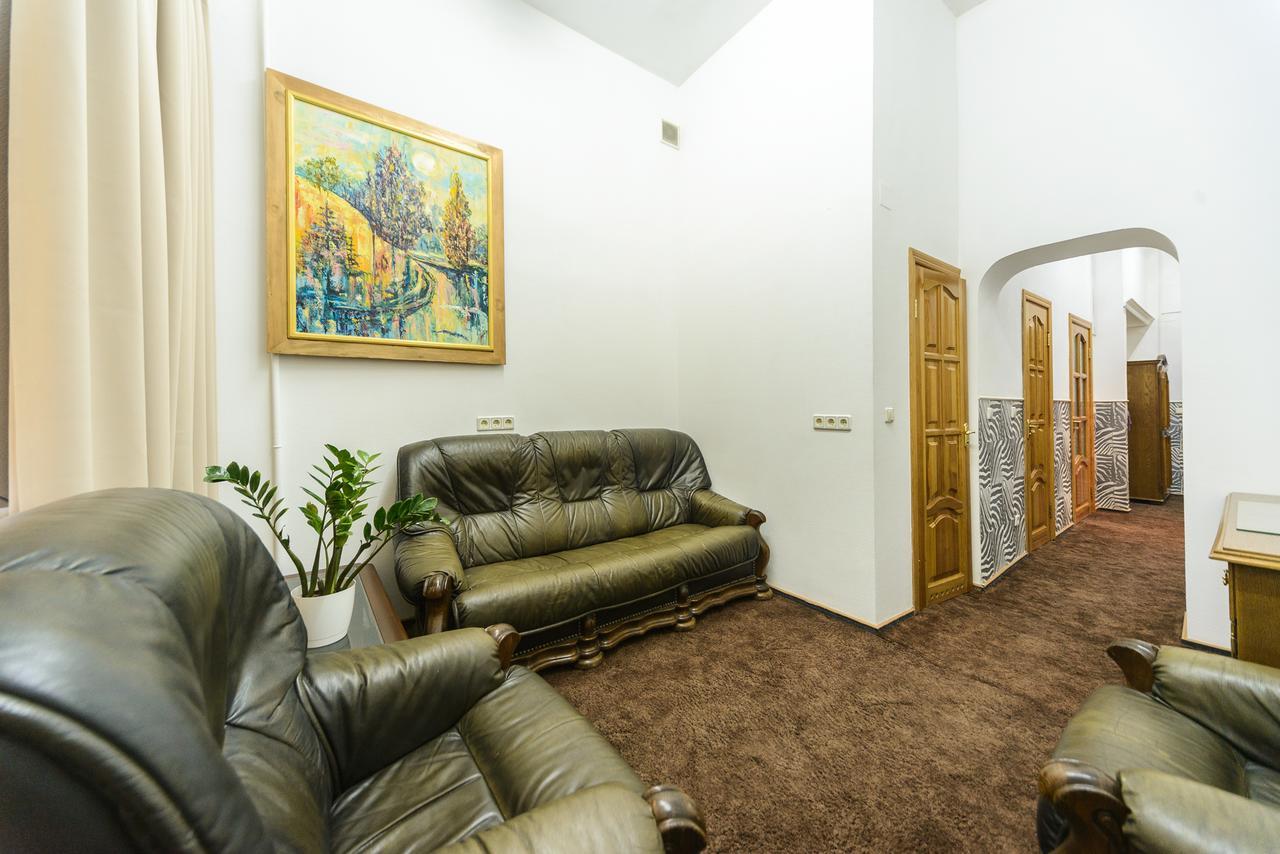 Basseynaya Apart Hotel Киев Экстерьер фото